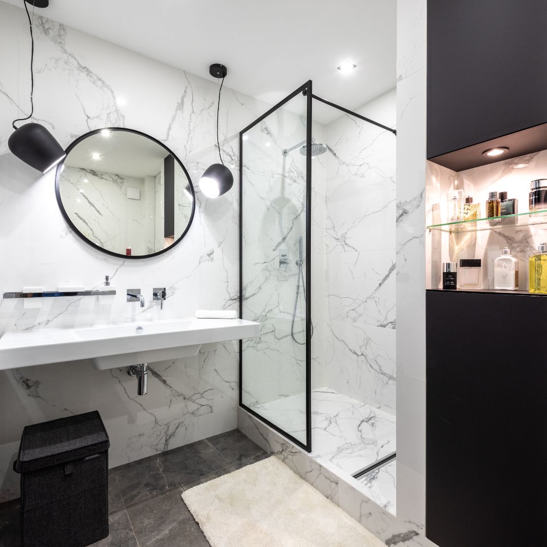 Bathroom Lighting Decor Trends for 2024 - Thunder Bunny